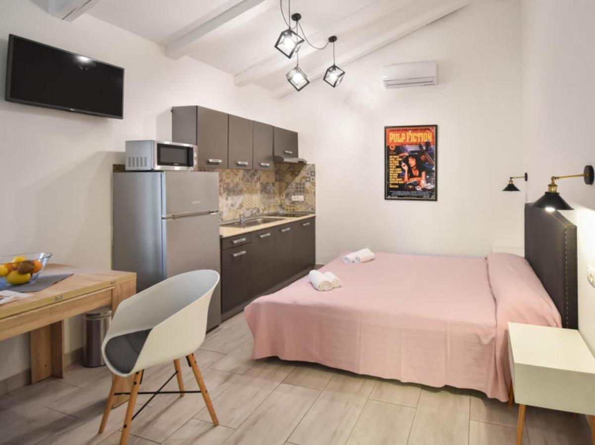 Studios Barre With Jacuzzi Rovinj Kültér fotó